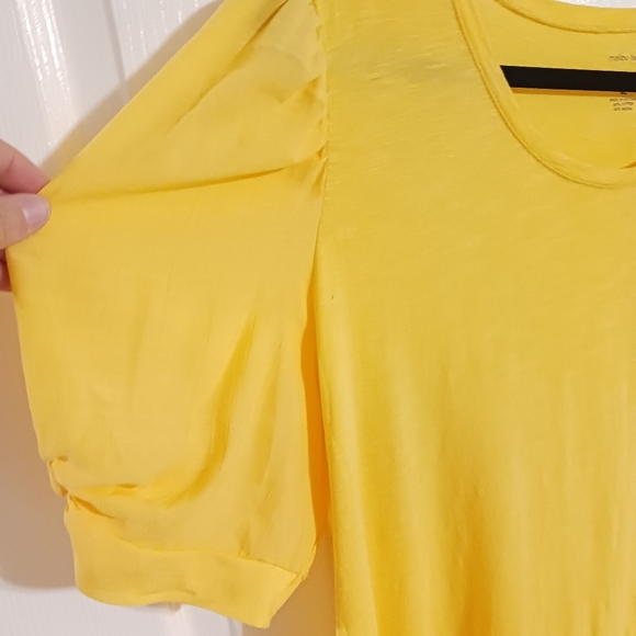 Banana Republic Malibu tee - Picture 4 of 11